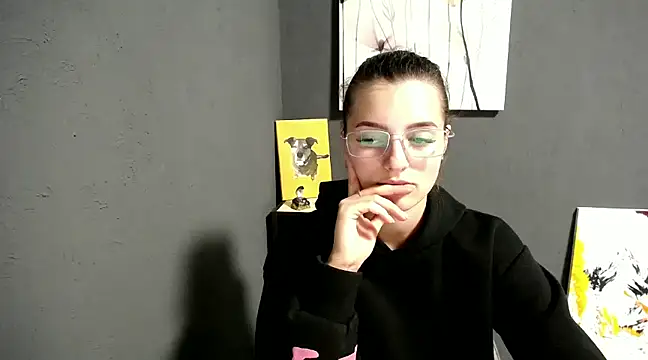 Snapshot of lady_olivia_ chatting on February 10, 4:58 pm lady olivia online show from February 10, 4:58 pm