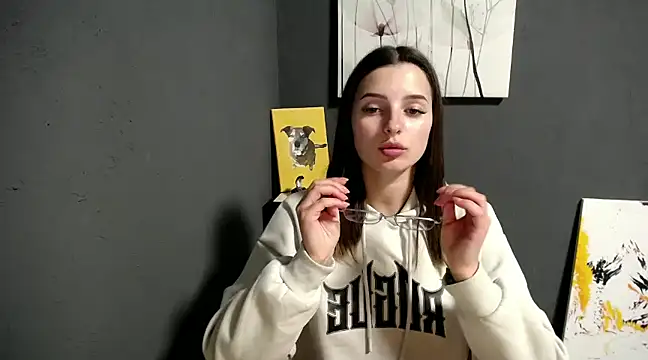 Snapshot of lady_olivia_ chatting on February 12, 1:37 pm lady olivia online show from February 12, 1:37 pm