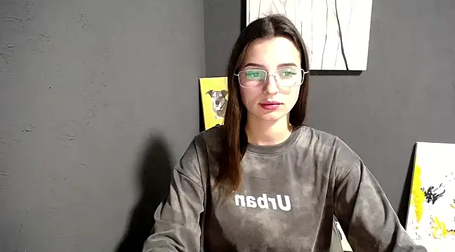 Snapshot of lady_olivia_ chatting on February 17, 4:48 pm lady olivia online show from February 17, 4:48 pm