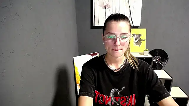 Snapshot of lady_olivia_ chatting on September 22, 4:09 pm lady olivia online show from September 22, 4:09 pm