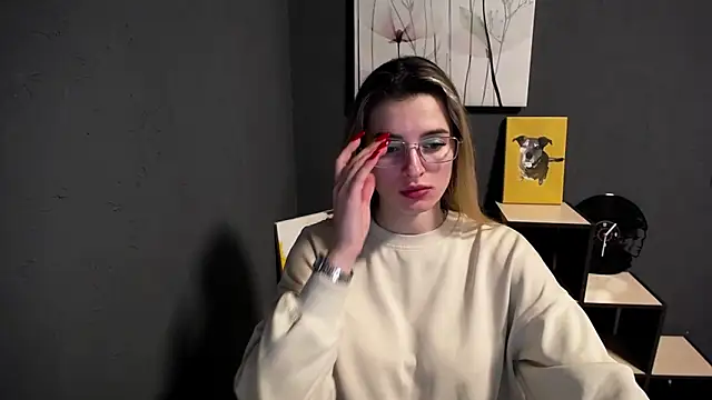 Snapshot of lady_olivia_ chatting on April 8, 12:49 pm lady olivia online show from April 8, 12:49 pm