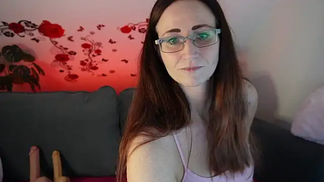NadjaNeah online show from September 17, 5:20 am