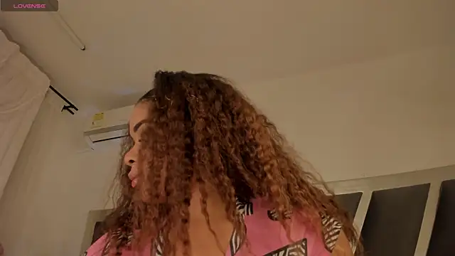 Samanntha Rose online show from September 29, 7:30 pm