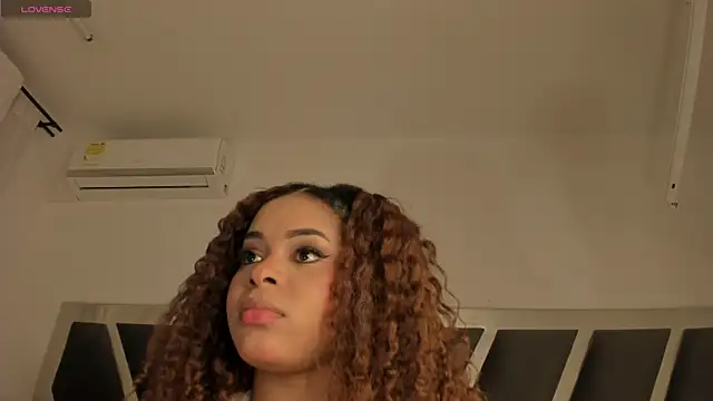 Samanntha Rose online show from December 5, 7:21 pm