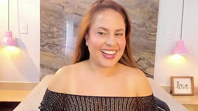 Snapshot of Alisson_zambrano chatting on September 22, 8:22 pm Alisson zambrano online show from September 22, 8:22 pm