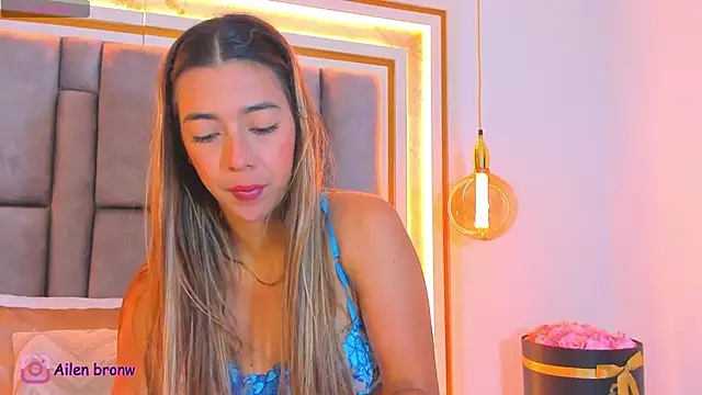 elianabrown online show from September 22, 10:45 pm