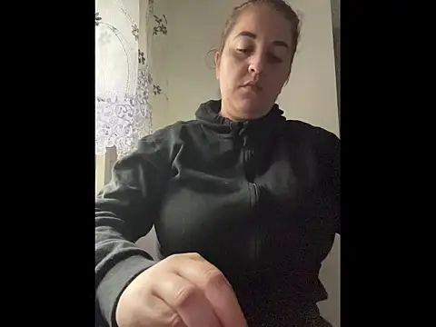 yzabell18 online show from October 10, 7:29 am