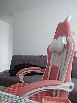 Snapshot of azumiichan chatting on September 13, 1:55 pm azumiichan online show from September 13, 1:55 pm