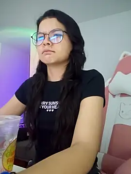 Snapshot of azumiichan chatting on October 23, 12:10 am azumiichan online show from October 23, 12:10 am