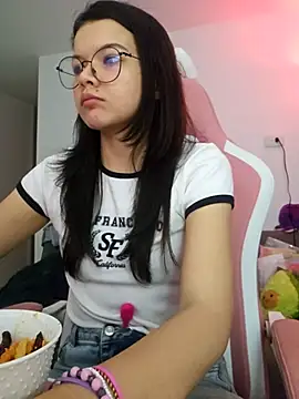 azumiichan online show from February 13, 12:50 am