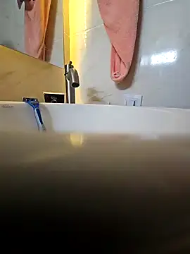 Snapshot of azumiichan chatting on April 5, 4:59 pm azumiichan online show from April 5, 4:59 pm