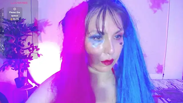 evelyn mature19 online show from October 5, 6:50 pm