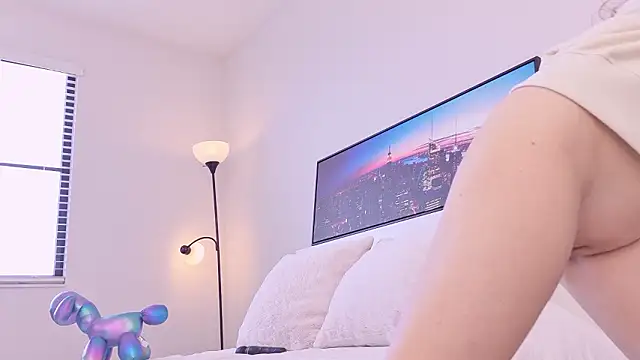 AngieDaniels1 online show from February 8, 2:53 pm