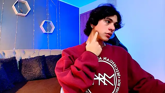 Snapshot of Luke_Howland chatting on January 16, 8:14 pm Luke Howland online show from January 16, 8:14 pm