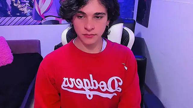 Snapshot of Luke_Howland chatting on January 30, 11:34 pm Luke Howland online show from January 30, 11:34 pm