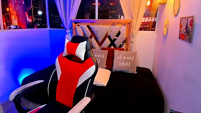 Snapshot of Luke_Howland chatting on January 31, 9:16 pm Luke Howland online show from January 31, 9:16 pm