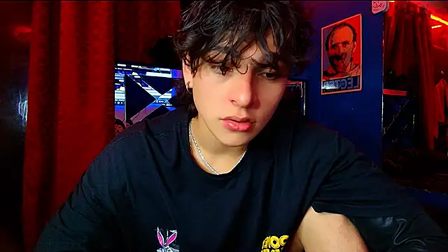 Snapshot of Luke_Howland chatting on September 11, 10:21 pm Luke Howland online show from September 11, 10:21 pm