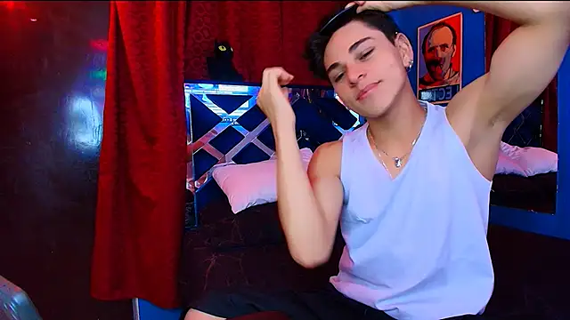 Snapshot of Luke_Howland chatting on February 28, 2:23 am Luke Howland online show from February 28, 2:23 am