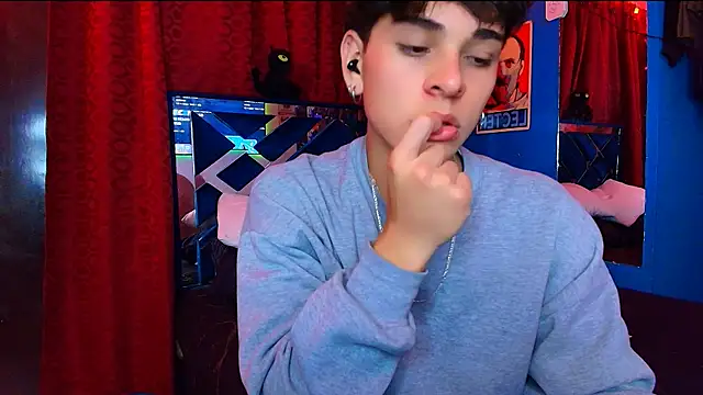 Snapshot of Luke_Howland chatting on March 8, 4:49 am Luke Howland online show from March 8, 4:49 am