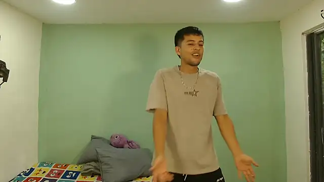 danielitopapuu online show from November 26, 10:00 pm