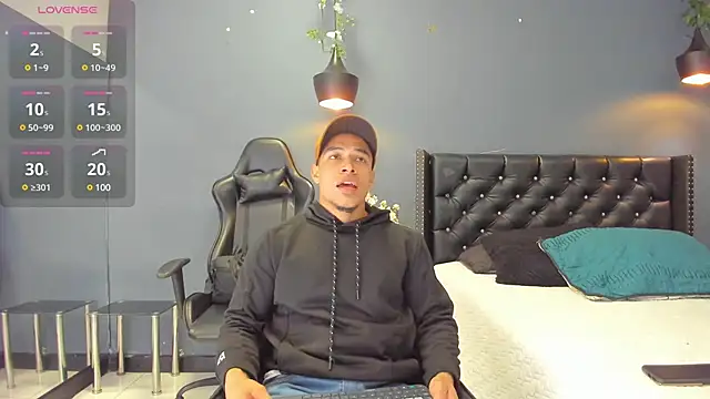 Bryson Collins  online show from February 11, 11:10 am