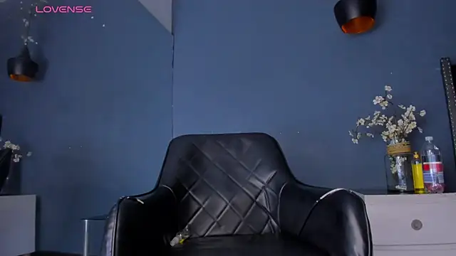 Bryson Collins  online show from March 14, 8:32 am
