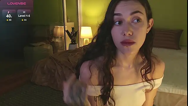 Snapshot of sadetuiningaa chatting on September 30, 12:37 am sadetuiningaa online show from September 30, 12:37 am