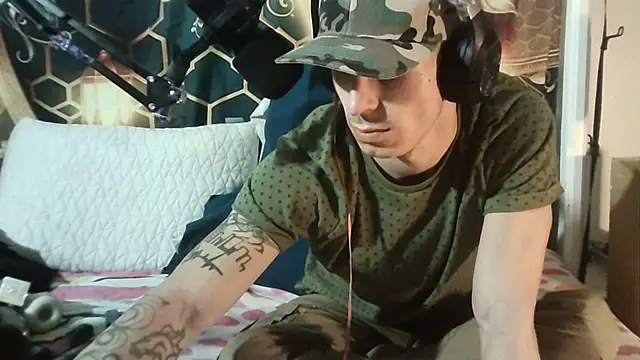 --D-a-D-D-y- online show from November 17, 3:18 pm