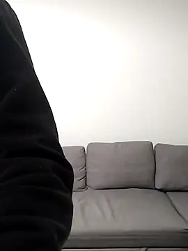 Snapshot of McdyllanXX chatting on March 28, 10:31 pm McdyllanXX online show from March 28, 10:31 pm