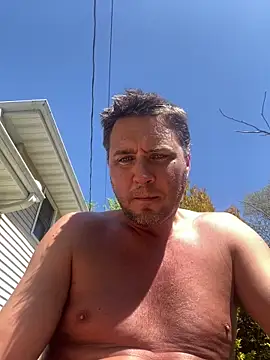Brando2585 online show from May 2, 4:12 pm