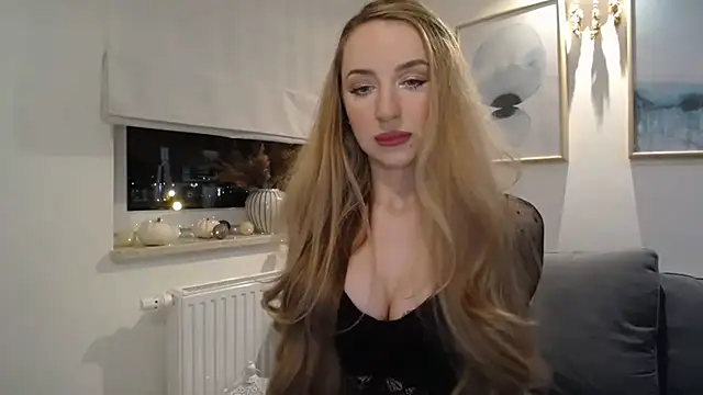 JulietteDiamond online show from October 27, 4:22 pm