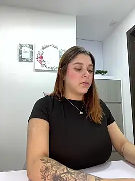 SophiaLaurens online show from March 21, 6:05 am