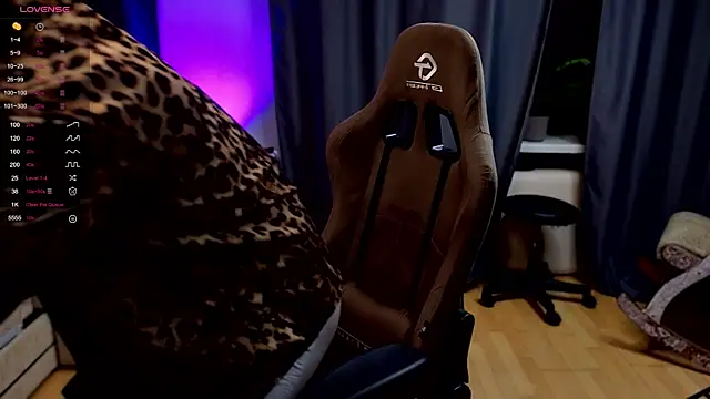 pleasure8869 online show from December 17, 4:29 am