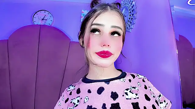 ValeriaAguilar online show from September 25, 9:29 pm