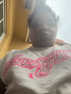 JCCaramelbarbie1 online show from January 13, 2:22 pm