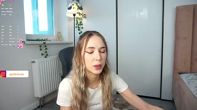 Snapshot of heidas_dream chatting on September 25, 6:17 am heidas dream online show from September 25, 6:17 am