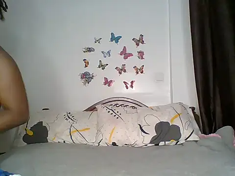Oliviia  online show from September 8, 4:39 pm