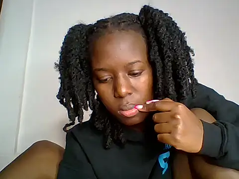 Oliviia  online show from September 18, 7:49 pm