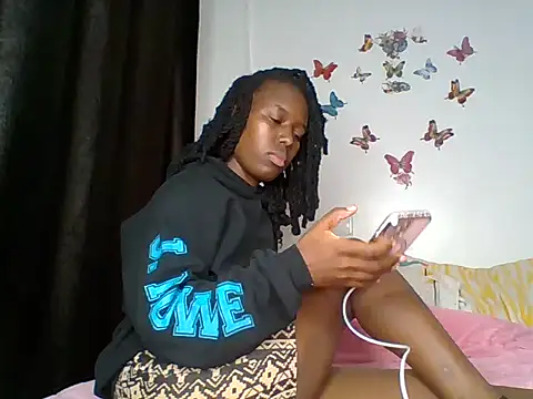 Oliviia  online show from October 3, 5:32 pm