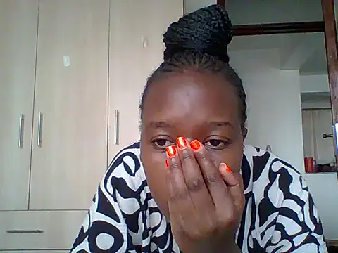 Oliviia  online show from October 14, 5:52 am