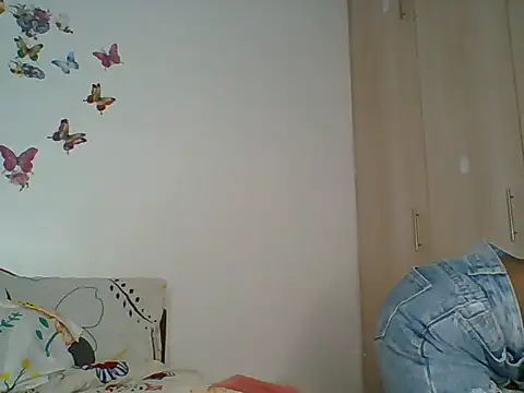 Oliviia  online show from October 16, 3:02 pm