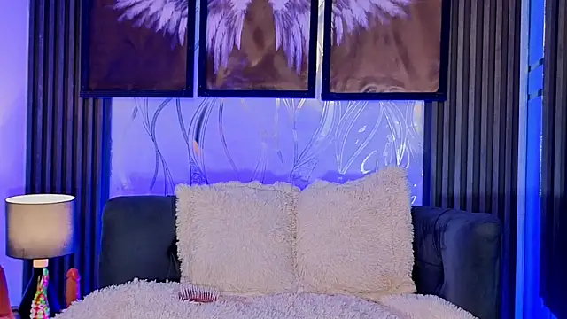 Snapshot of Megan_Do_Santos chatting on March 30, 8:21 pm Megan Do Santos online show from March 30, 8:21 pm