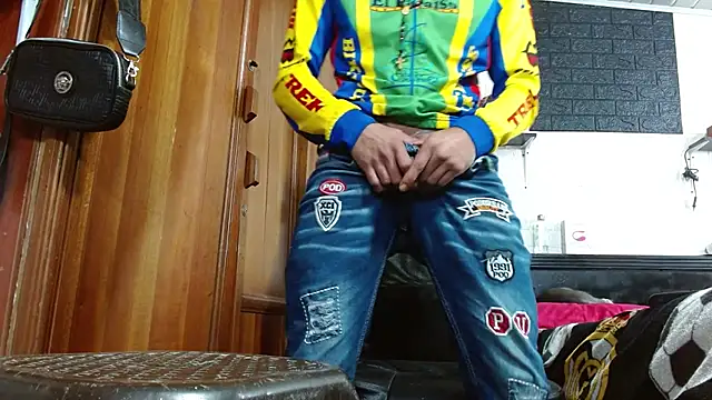 GeorgeZarrate online show from October 14, 9:48 pm