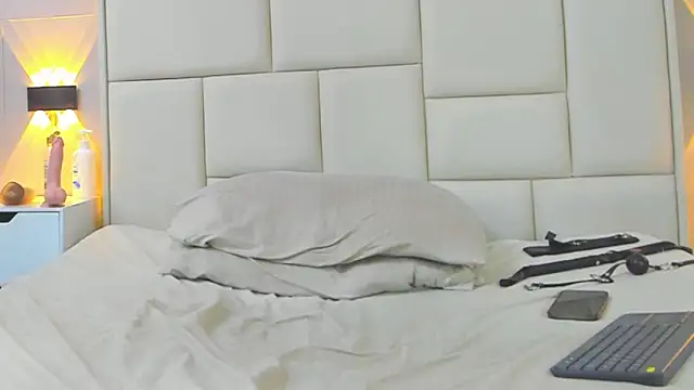 angel adamx online show from March 13, 6:26 am