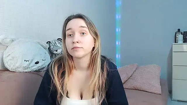 lovely hayley online show from February 9, 8:46 pm