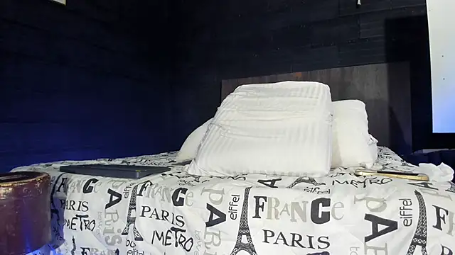 Snapshot of taurus_boy1 chatting on February 22, 12:19 pm taurus boy1 online show from February 22, 12:19 pm