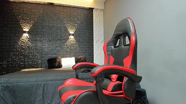 Snapshot of taurus_boy1 chatting on October 14, 11:44 am taurus boy1 online show from October 14, 11:44 am