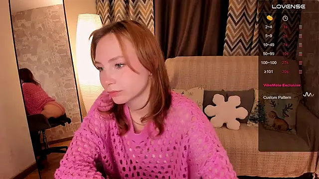 Snapshot of LanaBlu_ chatting on December 17, 3:39 pm LanaBlu online show from December 17, 3:39 pm