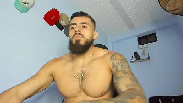 Snapshot of _Poseidon1_ chatting on October 13, 4:12 am  Poseidon1  online show from October 13, 4:12 am