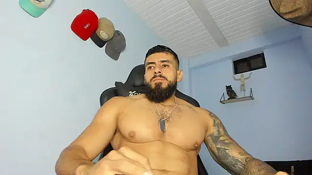 Snapshot of _Poseidon1_ chatting on October 15, 4:45 am  Poseidon1  online show from October 15, 4:45 am